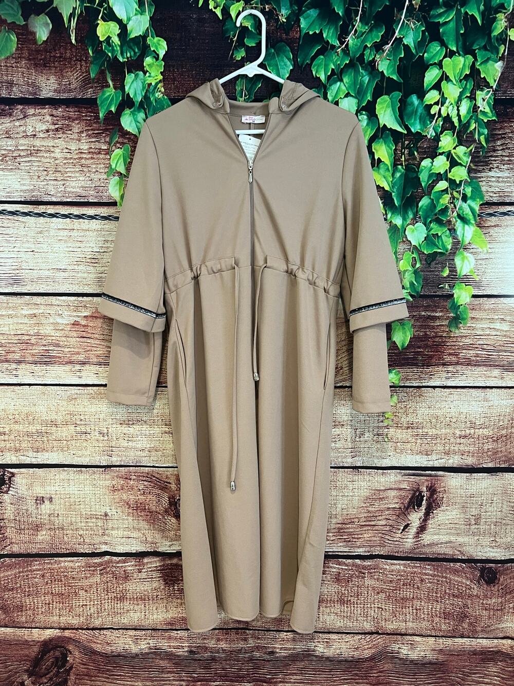 New Full Zip Midi Dress Duster Embellished Cinched Waist Layered Sleeves Med 6/8